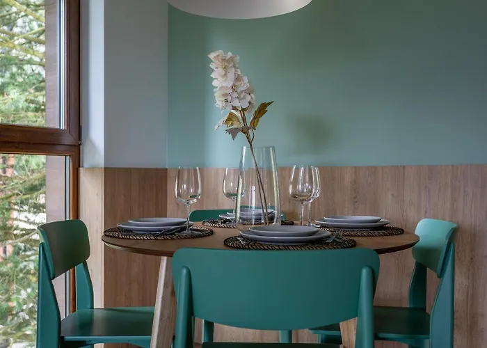 Park C12-z Dostepem Do Basenu, Sauny, Jacuzzi, Silowni * 斯克拉斯卡波伦巴